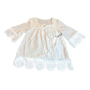 3/$15 Fyve White Lace Trim Tunic Top